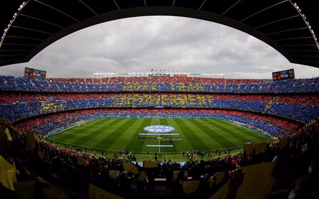 Imagen del Camp Nou durante el partido de cuartos de Champions femenina entre Barcelona y Real Madrid