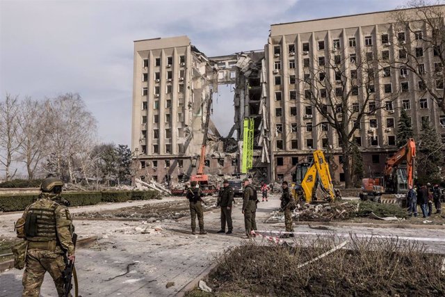 Daños en el principal edificio administrativo de la ciudad de Mikolaiv, en Ucrania, tras un ataque del Ejército de Rusia