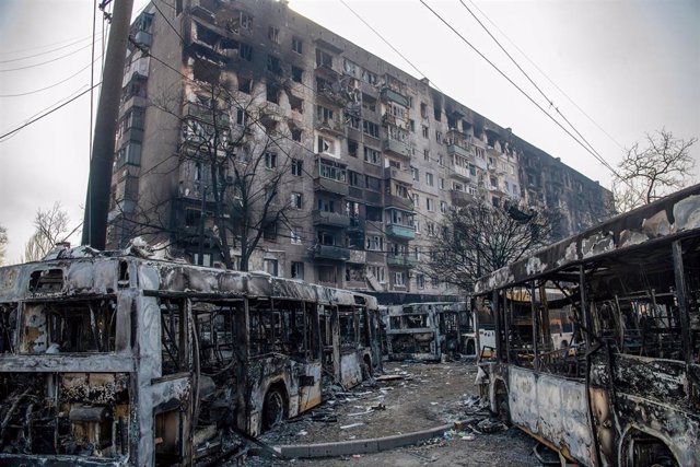 Daños materiales por la ofensiva militar de Rusia contra la ciudad de Mariúpol, en Ucrania
