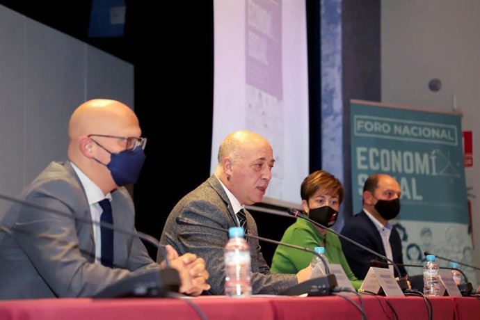 Antonio Ruiz interviene en la inauguración del Foro Nacional de Economía Social.