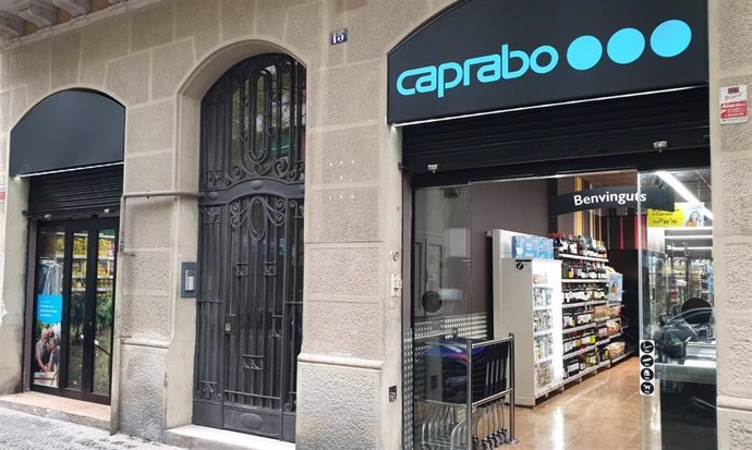 El nuevo supermercado Caprabo en el barrio de Sant Antoni de Barcelona