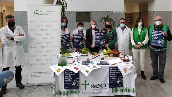 El Hall del Hospital San Pedro acoge una mesa informativa por el Día Mundial del Cáncer de Colon