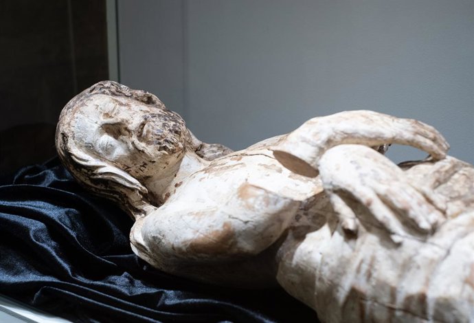 Cristo yacente donado