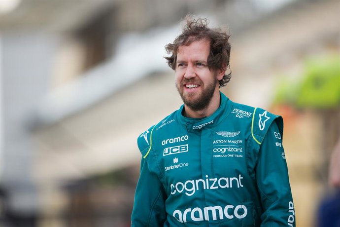 VETTEL Sebastian (ger), Aston Martin F1 Team AMR22, portrait during the Formula 1 Aramco pre-season testing prior the 2022 FIA Formula One World Championship, on the Bahrain International Circuit, from March 10 to 12, 2022 in Sakhir, Bahrain - Photo Ant