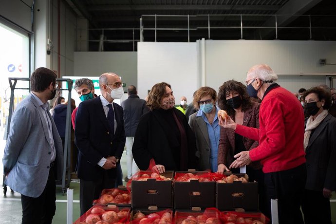 Ada Colau y Teresa Jord en el Foodback de Mercabarna