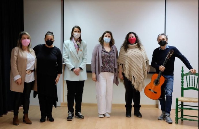 El IES Pablo Picasso de Málaga acerca el flamenco al alumnado con el proyecto Artistas en el Aula