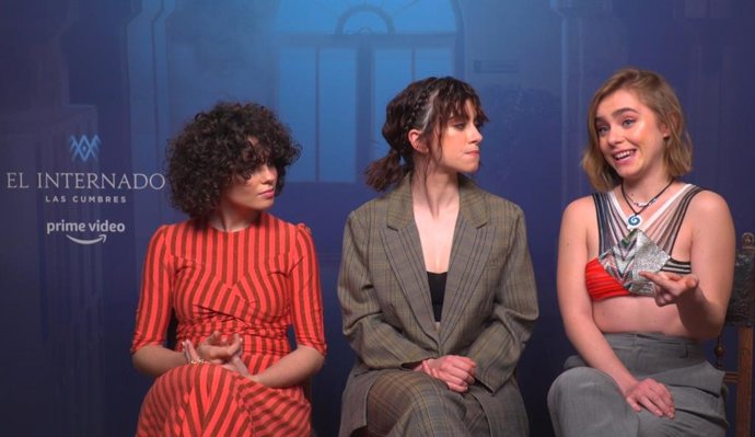 Clara Galle llega a 'El Internado: Las Cumbres': "Han pasado cosas más interesantes en los Oscar que lo de Will Smith"