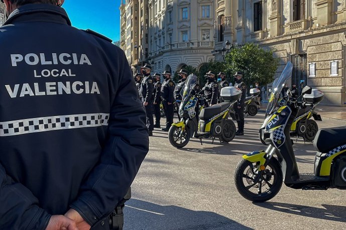 Archivo - Seat MÓ 125 para la flota de la Polícia Municipal en Valencia