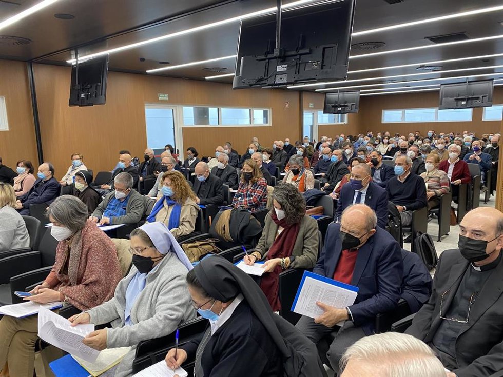 Participantes en la Jornada para las oficinas de protección de menores en diócesis y congregaciones.