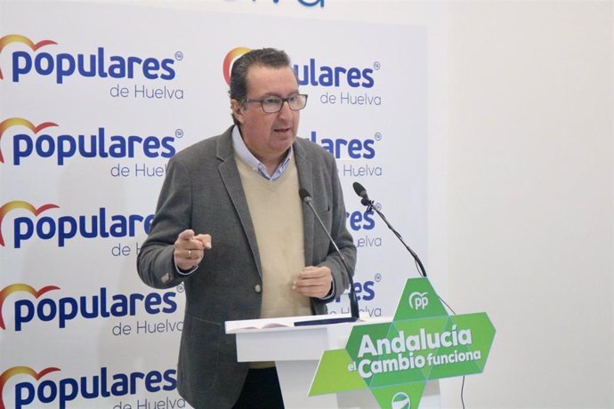 Manuel Andréz González, presidente del PP de Huelva.