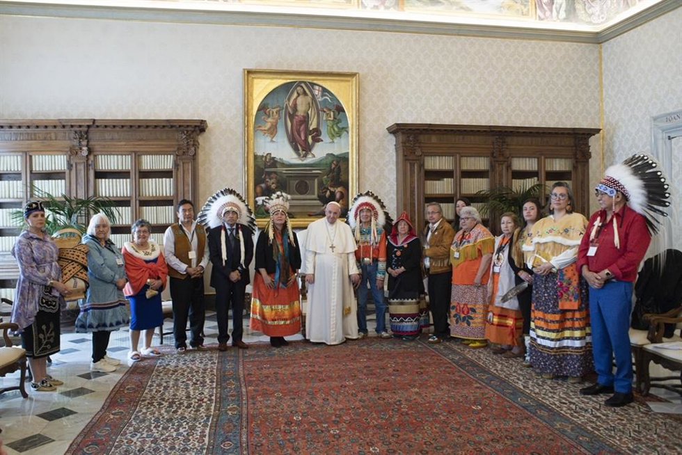 Encuentro de Papa con ídigenas de Canadá sobre los abusos sufridos en los internados del país