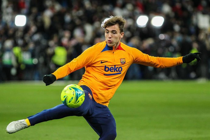 Nico Gonzalez of FC Barcelona  warms up during the spanish league, La Liga Santander, football match played between Real Madrid and FC Barcelona at Santiago Bernabeu stadium on March 20, 2022, in Madrid, Spain.