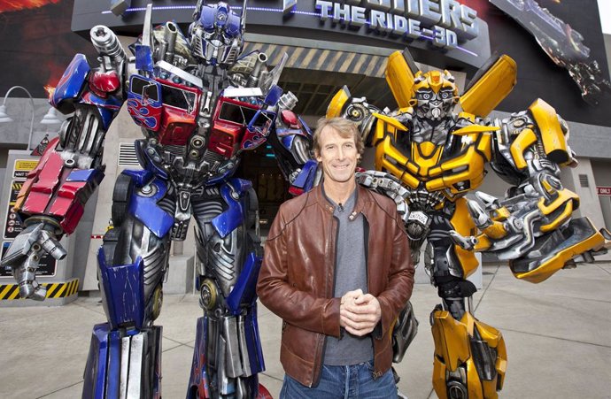 Michael Bay presenta la atracción de Transformers