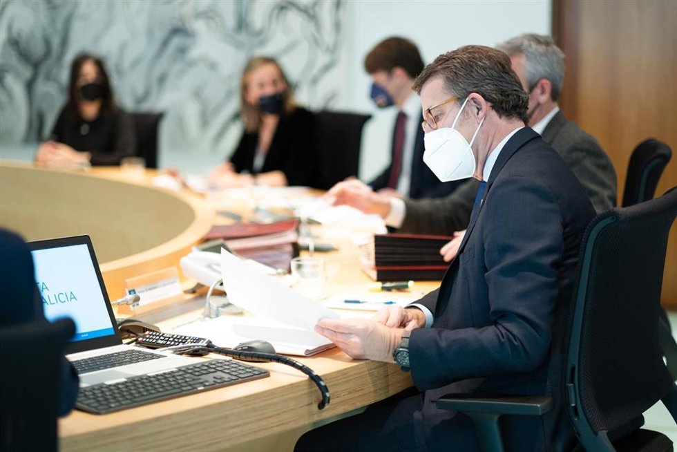 Feijóo preside la reunión del Consello de la Xunta.