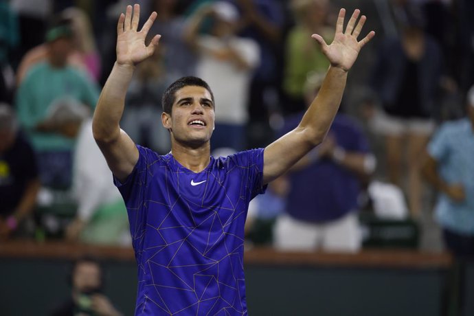 17 March 2022, US, Indian Wells: Spanish tennis player Carlos Alcaraz reacts to winning against UK's Cameron Norrie during their Men's Singles Quarter-final Tennis match of the Indian Wells Masters tennis tournament at Indian Wells Tennis Garden. Photo: