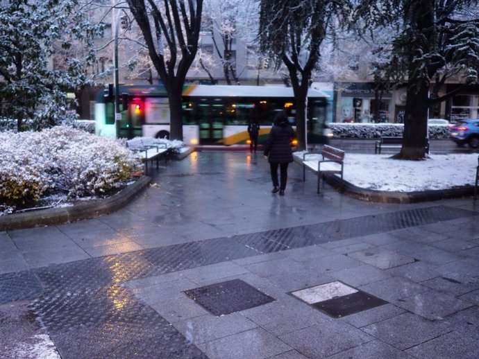 Nieve en Pamplona a primera hora de este viernes.