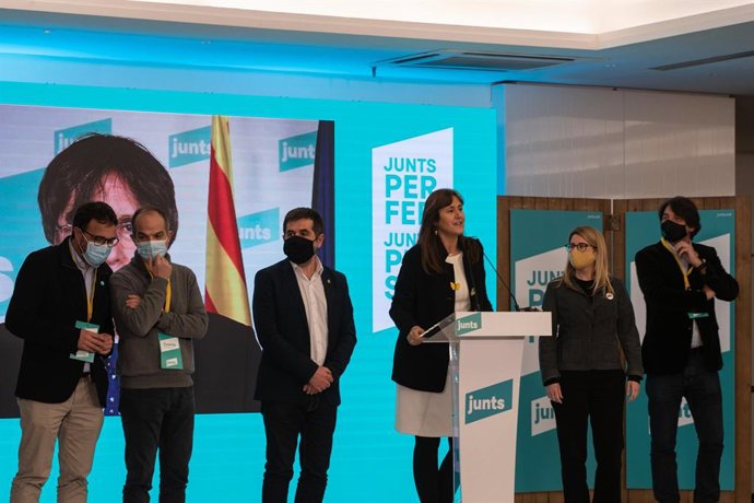 Archivo - El portaveu de Junts, Josep Rius; exconseller i vicepresident del partit, Jordi Turull; el secretari general, Jordi Snchez; la presidenta del Parlament, Laura Borrs; la vicepresidenta del partit Elsa Artadi, i el diputat Francesc de Dalmases.