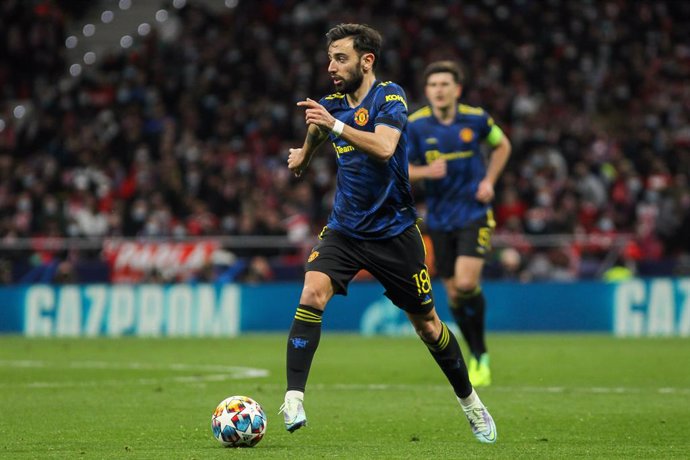 Archivo - Bruno Fernandes of Manchester United in action during the UEFA Champions League, round of 16, football match played between Atletico de Madrid and Manchester United on February 23, 2022, in Madrid, Spain.