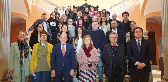 Presentación de 'Premier Lunar' en el Ayuntamiento de Sevilla.