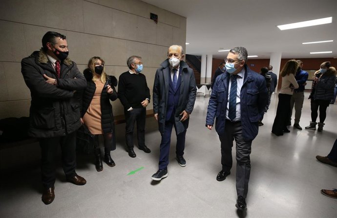 El consejero de Industria, Javier López Marcano, confirma el apoyo del Gobierno a las alternativas energéticas basadas en el hidrógeno