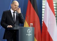 Scholz asume que Putin "no está bien informado" sobre la evolución de la ofensiva en Ucrania