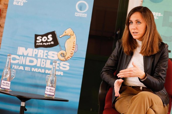 La secretaria general de Podemos y ministra de Derechos Sociales, Ione Belarra, asiste al encuentro público con colectivos sociales previo a las jornadas de formación Podemos Región de Murcia.