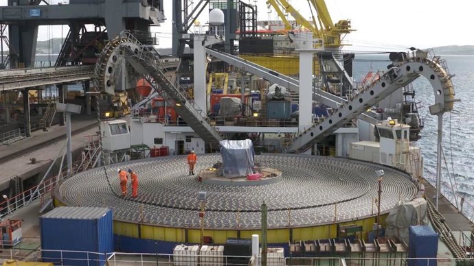 Instalación de cable submarino