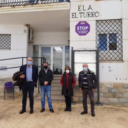 El delegado territorial de Regeneración, Justicia y Administración Local en Granada, Enrique Barchino en su visita a El Turro