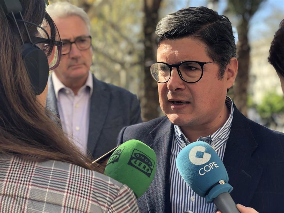 Archivo - El portavoz de Cs en el Ayuntamiento de Sevilla, Álvaro Pimentel.