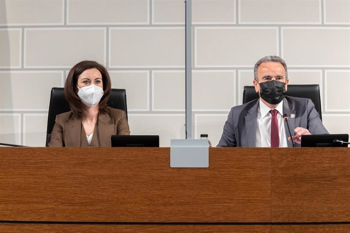 El presidente de la DPZ, Juan Antonio Sánchez Quero, y la vicepresidenta, Teresa Ladrero.