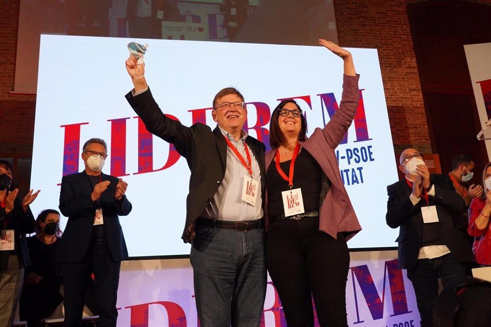 La vicealcaldesa de Valncia y secretaria general del PSPV-PSOE local, Sandra Gómez, y el presidente de la Generalitat y secretario general del PSPV, Ximo Puig, inauguran el XIV Congreso del Partido Socialista de Valncia