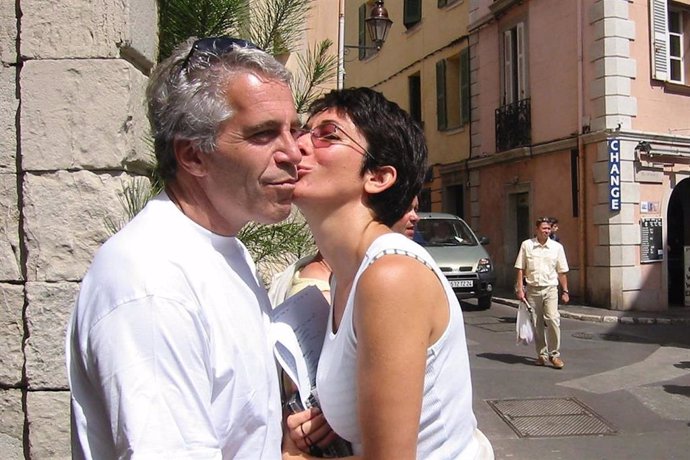 Archivo - Ghislaine Maxwell y Jeffrey Epstein