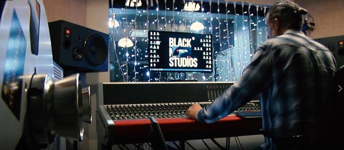 Sonido analógico y tecnología digital se dan la mano en forma de grabación artesanal en Black Noise Studios