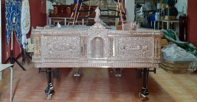 Archivo - Imagen del nuevo trono adquirido por el Santo Sepulcro para la procesión de la Quinta Angustia.