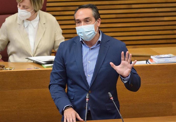 Archivo - El diputado del PPCV Rubén Ibáñez