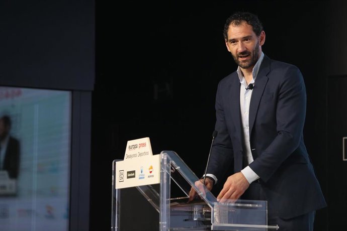 Archivo - El presidente de la Federación Española de Baloncesto, Jorge Garbajosa, durante un Desayuno Deportivo de Europa Press