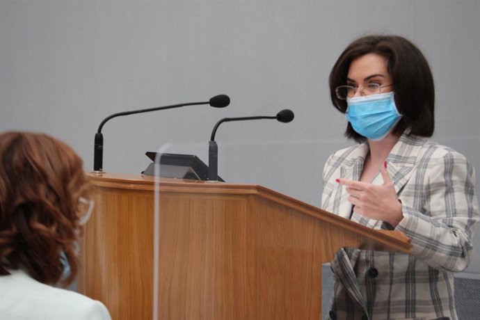 Archivo - La secretaria de Servicios Sociales del Partido Socialista de la Región de Murcia y diputada regional, Toñi Abenza