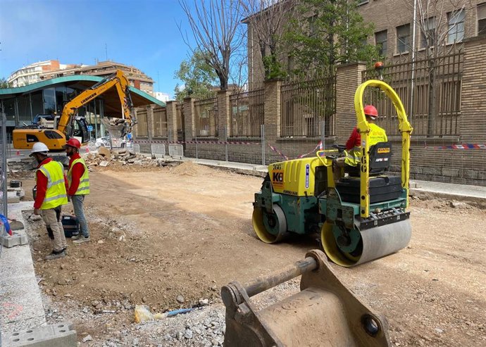 La reforma de la calle Félix Latassa avanza hacia su segunda fase.
