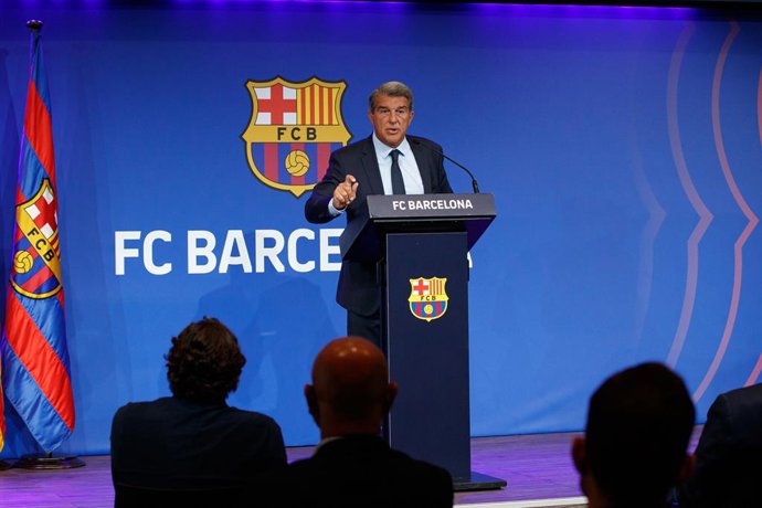 Archivo - 16 August 2021, Spain, Barcelona: FC Barcelona President Joan Laporta speaks during a press conference at Auditori 1899. FC Barcelona. Photo: Dax/DAX via ZUMA Press Wire/dpa