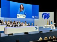 López (PP) resalta el tándem Feijóo-Moreno para "parar al desgobierno" de Sánchez: "No hay sector que esté dejando vivo"