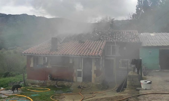 Incendio de una vivienda en San Felices
