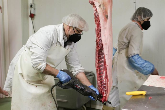 Carniceros trabajando en una imagen de archivo.