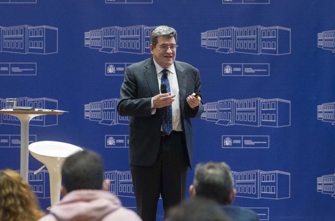 El ministro de Inclusión, Seguridad Social y Migraciones, José Luis Escrivá