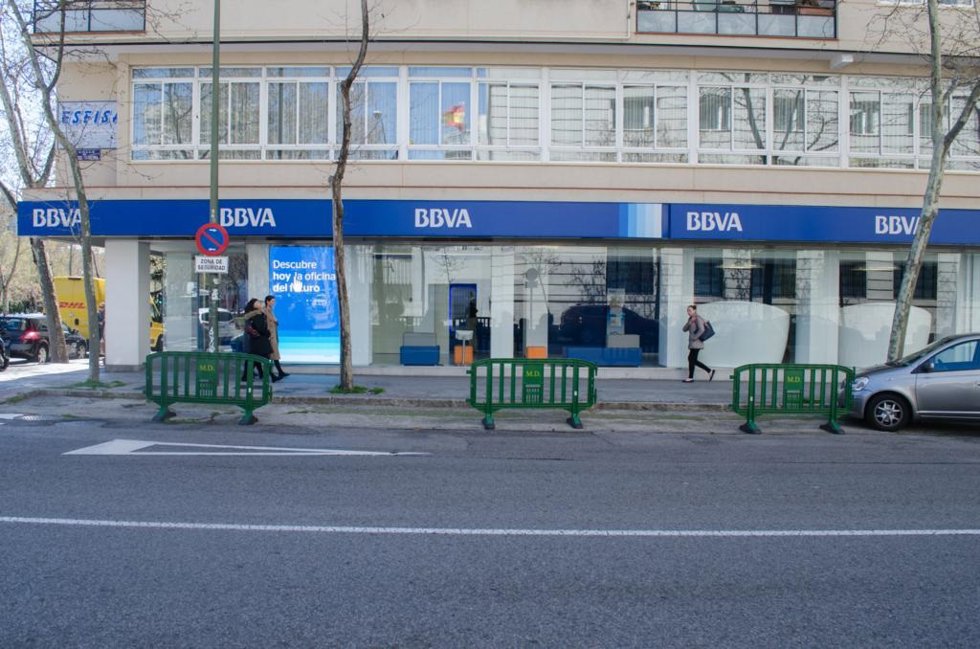Archivo - Sucursal, banco BBVA