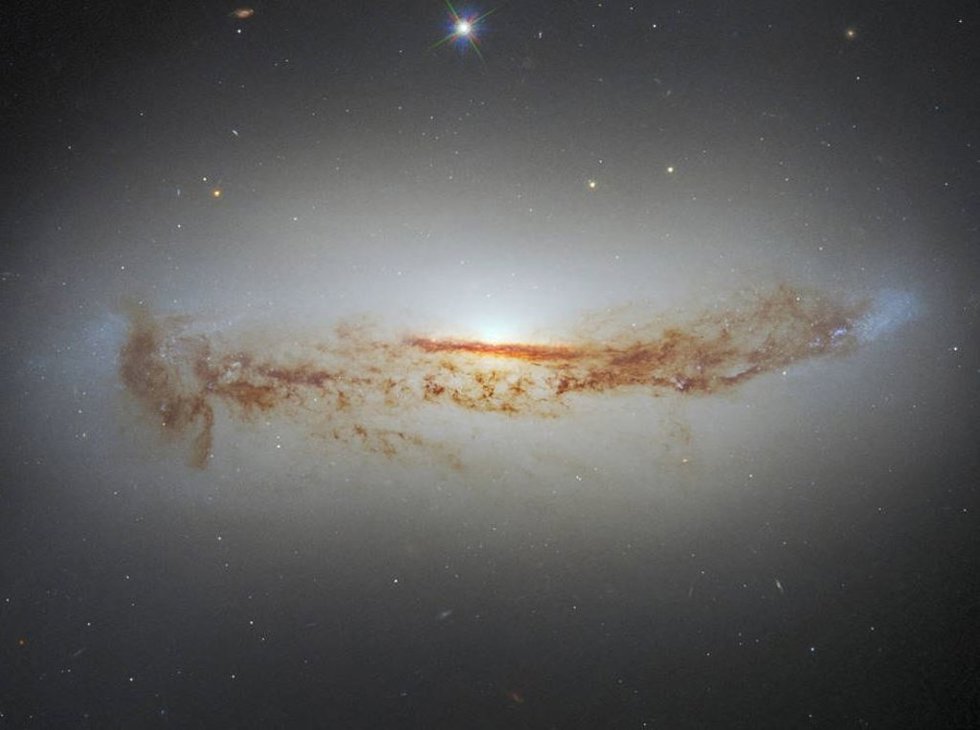 Galaxia NGC 7172