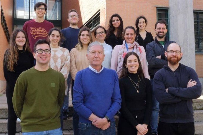 El equipo científico del doctor José Antonio Sánchez Alcázar.