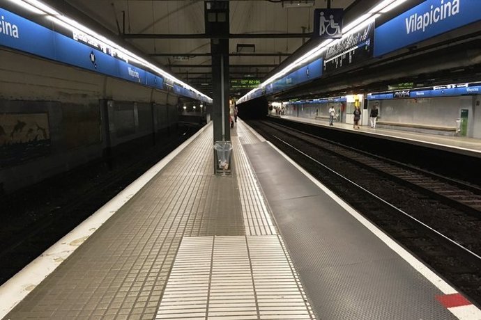 Archivo - La estación de Vilapicina de la L5 del Metro de Barcelona. Archivo.