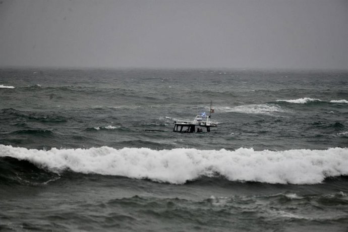 Archivo - Temporal en Ceuta, en una imagen de archivo