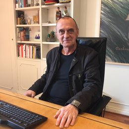 El alcalde de Lleida y candidato de ERC para las próximas elecciones municipales, Miquel Pueyo, en el Ayuntamiento de la ciudad