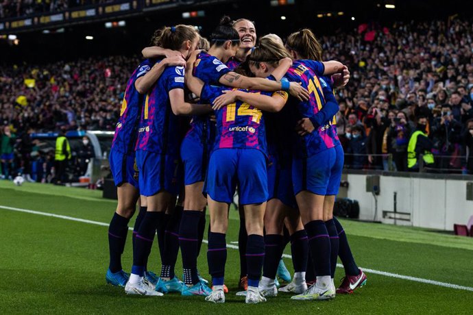 Claudia Pina of FC Barcelona celebrates a goal during the UEFA Women's Champions League Quarter Finals  match between FC Barcelona and Real Madrid CF at Camp Nou on March 30, 2022 in Barcelona, Spain.